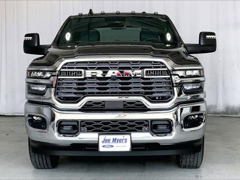 Used 2025 RAM 2500 Lone Star image 2
