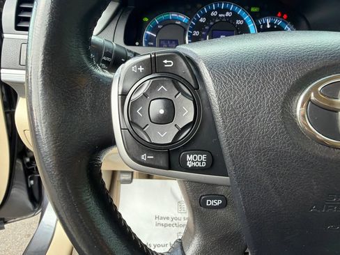 Used 2014 Toyota Camry XLE w/ Leather Package FWD image 29