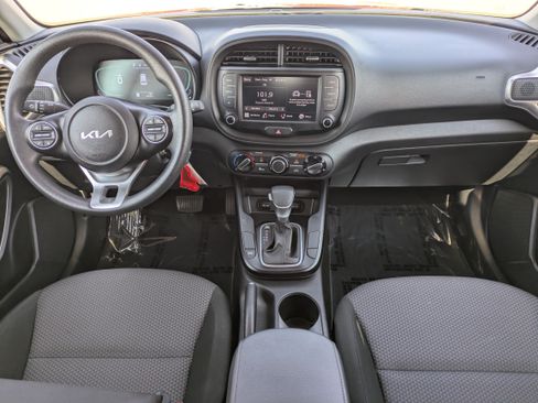 Certified 2024 Kia Soul LX w/ Option Group 015 FWD image 14