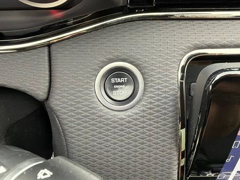 Used 2023 Land Rover Range Rover Evoque R-Dynamic S AWD/4WD image 19