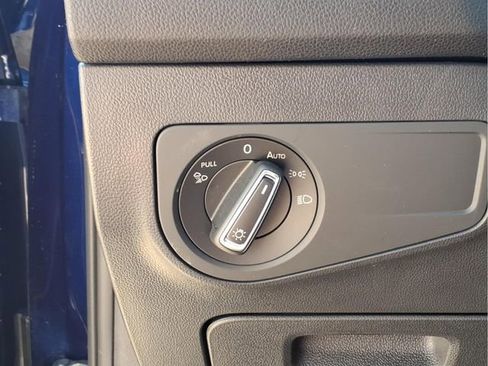 Used 2023 Volkswagen Tiguan SEL R-Line image 14