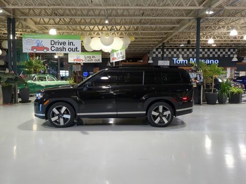 Used 2024 Hyundai Santa Fe Limited image 10