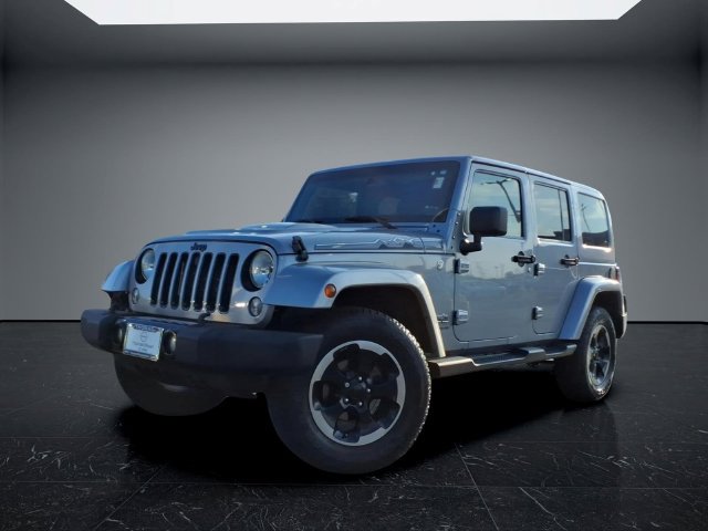 Used 2014 Jeep Wrangler Unlimited Sahara AWD/4WD image 3