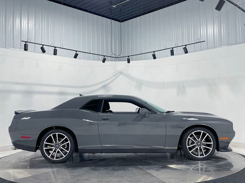 Used 2023 Dodge Challenger R/T image 33
