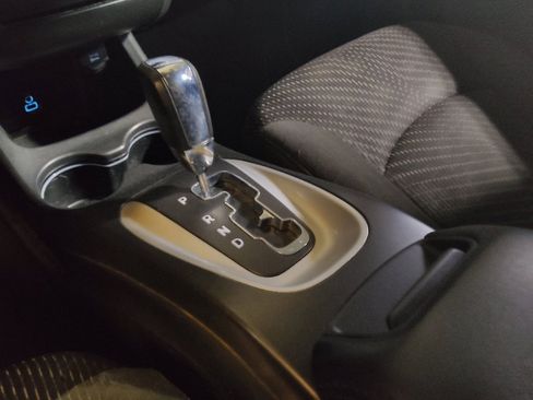 Used 2018 Dodge Journey SE w/ Connectivity Group FWD image 26