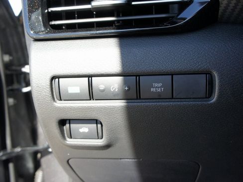 Certified 2024 Nissan Sentra SR image 25