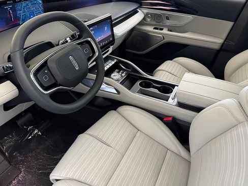 New 2026 Lincoln Nautilus Reserve AWD/4WD image 7