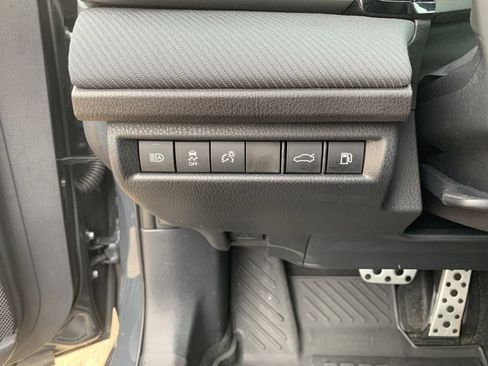 Used 2026 Toyota Camry SE FWD image 31