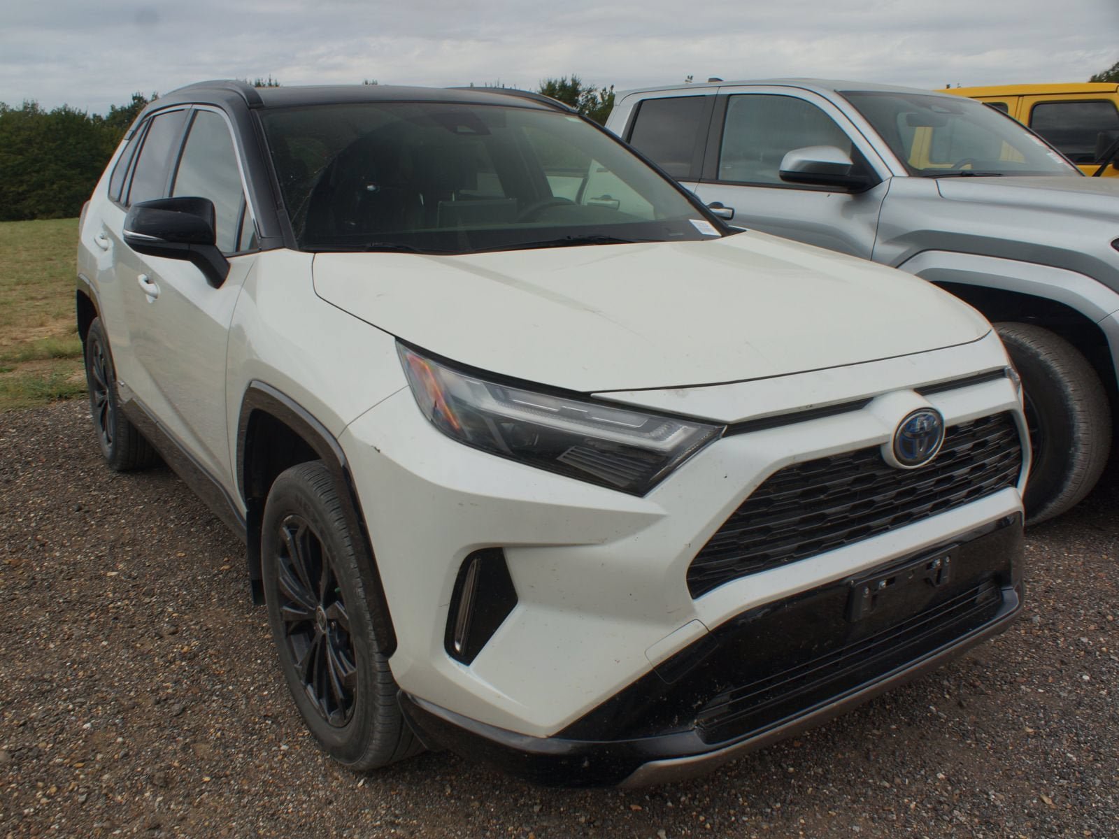 Used 2022 Toyota RAV4 XSE AWD/4WD image 1