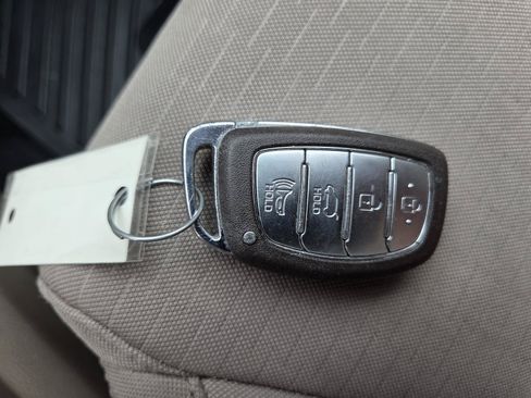 Used 2021 Hyundai Tucson Value FWD image 28