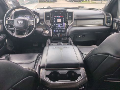 Used 2021 RAM 1500 Limited AWD/4WD image 16
