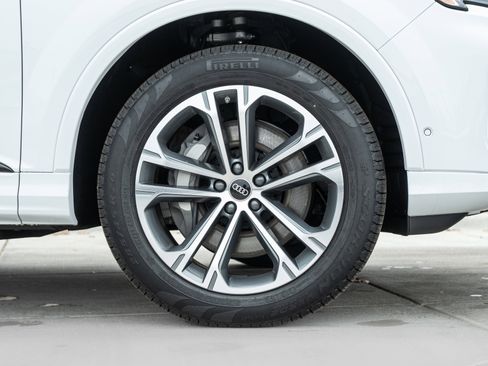 New 2026 Audi Q7 Premium image 34