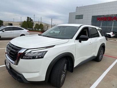 Certified 2025 Nissan Pathfinder S