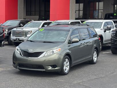 Used 2012 Toyota Sienna LE w/ Towing Pkg