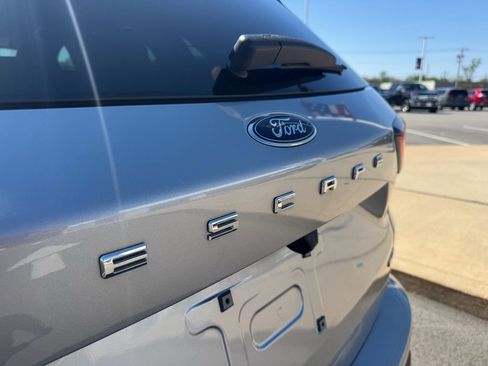 Certified 2023 Ford Escape ST-Line w/ Tech Pack #1 AWD/4WD image 8