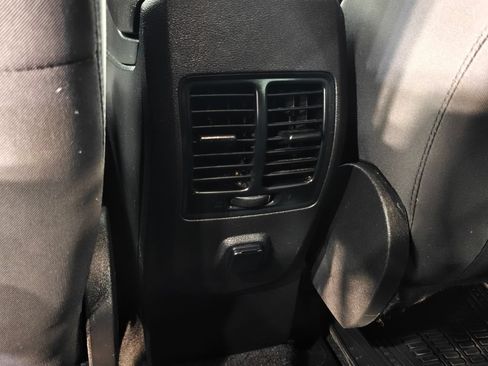 Used 2019 Ford Escape SE AWD/4WD image 25