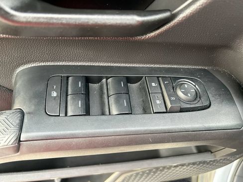 Used 2024 Toyota Tacoma SR5 AWD/4WD image 13