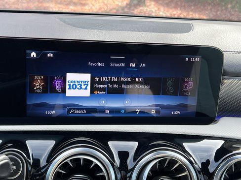 Used 2025 Mercedes-Benz CLA 250 image 24