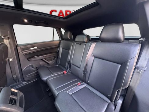Used 2020 Volkswagen Atlas Cross Sport SEL FWD image 16