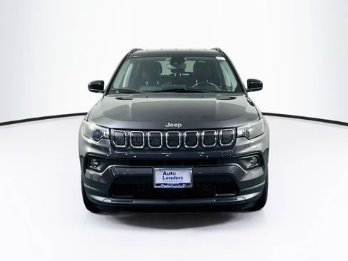 Used 2022 Jeep Compass Latitude w/ Convenience Group AWD/4WD image 2