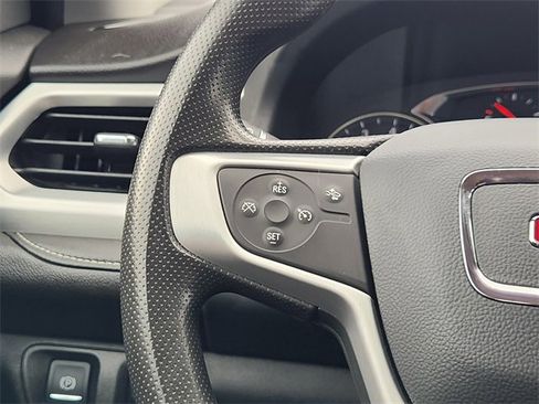 Used 2023 GMC Acadia SLE w/ Driver Convenience Package image 28