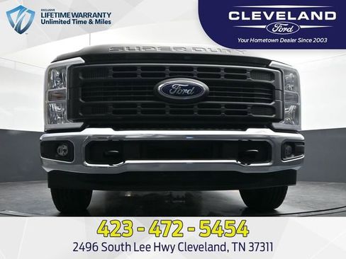 New 2025 Ford F250 XL w/ XL Chrome Package image 27