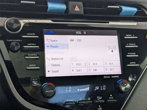 Used 2020 Toyota Camry XSE FWD image 18