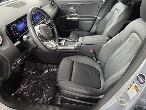 Certified 2025 Mercedes-Benz GLA 250 image 9