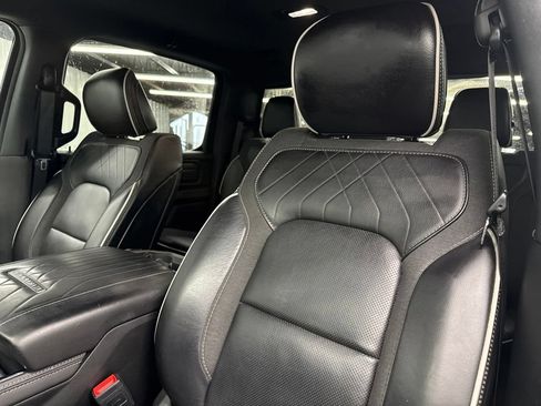Used 2025 RAM 1500 Limited AWD/4WD image 20
