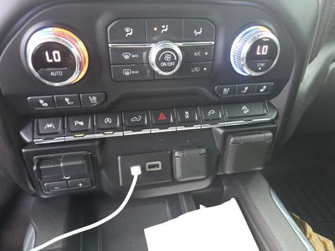 Used 2021 GMC Sierra 1500 Denali w/ Driver Alert Package II AWD/4WD image 13
