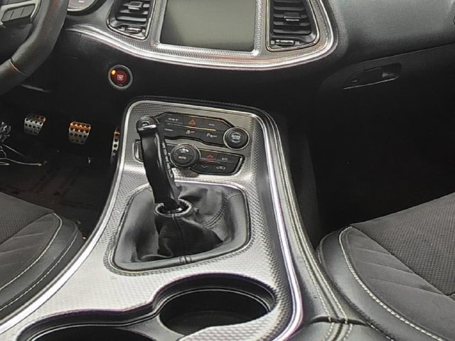 Used 2016 Dodge Challenger SRT Hellcat RWD image 29