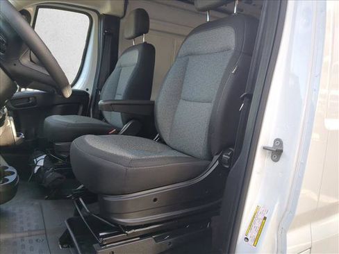 New 2026 RAM ProMaster 2500 w/ Convenience Group image 4