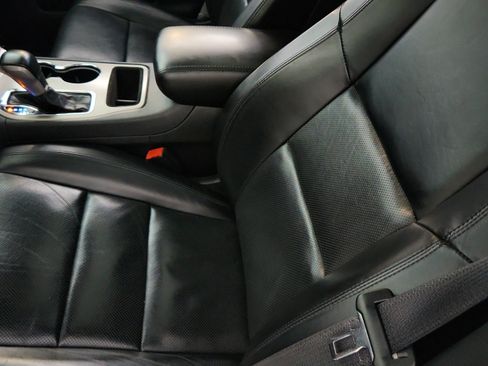Used 2021 Jeep Grand Cherokee Limited w/ Luxury Group II RWD image 22