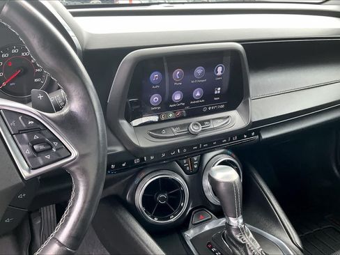 Used 2020 Chevrolet Camaro LT w/ Technology Package RWD image 14