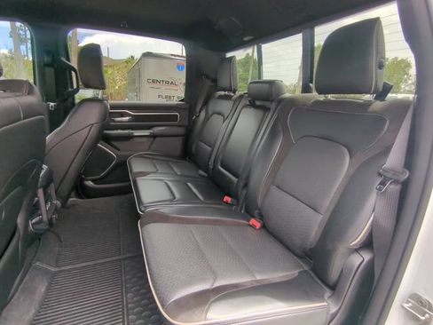 Used 2024 RAM 1500 Laramie AWD/4WD image 15