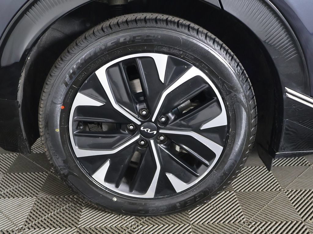 Used 2023 Kia EV6 Wind RWD image 20