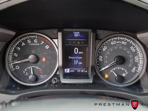 Used 2022 Toyota Tacoma TRD Off-Road w/ Black Out Package (TMS) AWD/4WD image 24