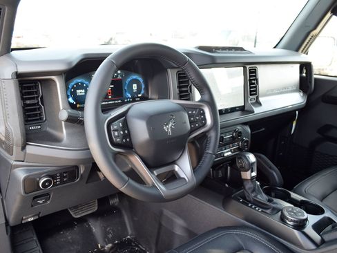 New 2026 Ford Bronco Badlands image 17