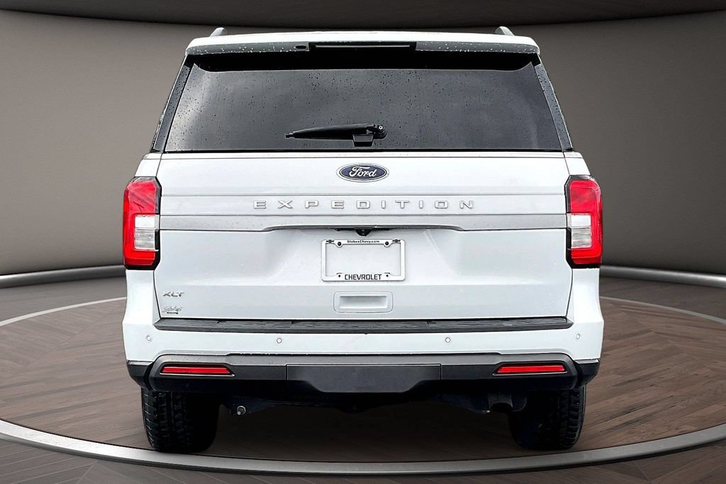 Used 2024 Ford Expedition XLT RWD image 5