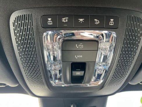 Used 2026 Mercedes-Benz GLB 250 image 30