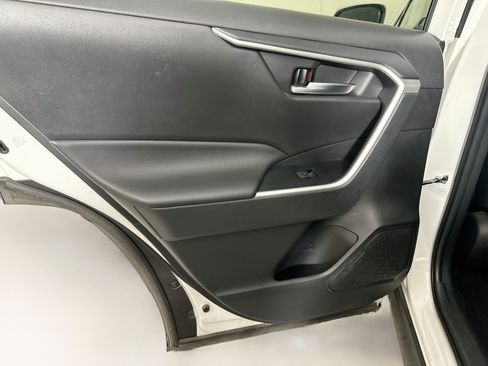 Used 2024 Toyota RAV4 XLE FWD image 25