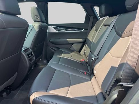 Used 2023 Cadillac XT5 Premium Luxury FWD image 15