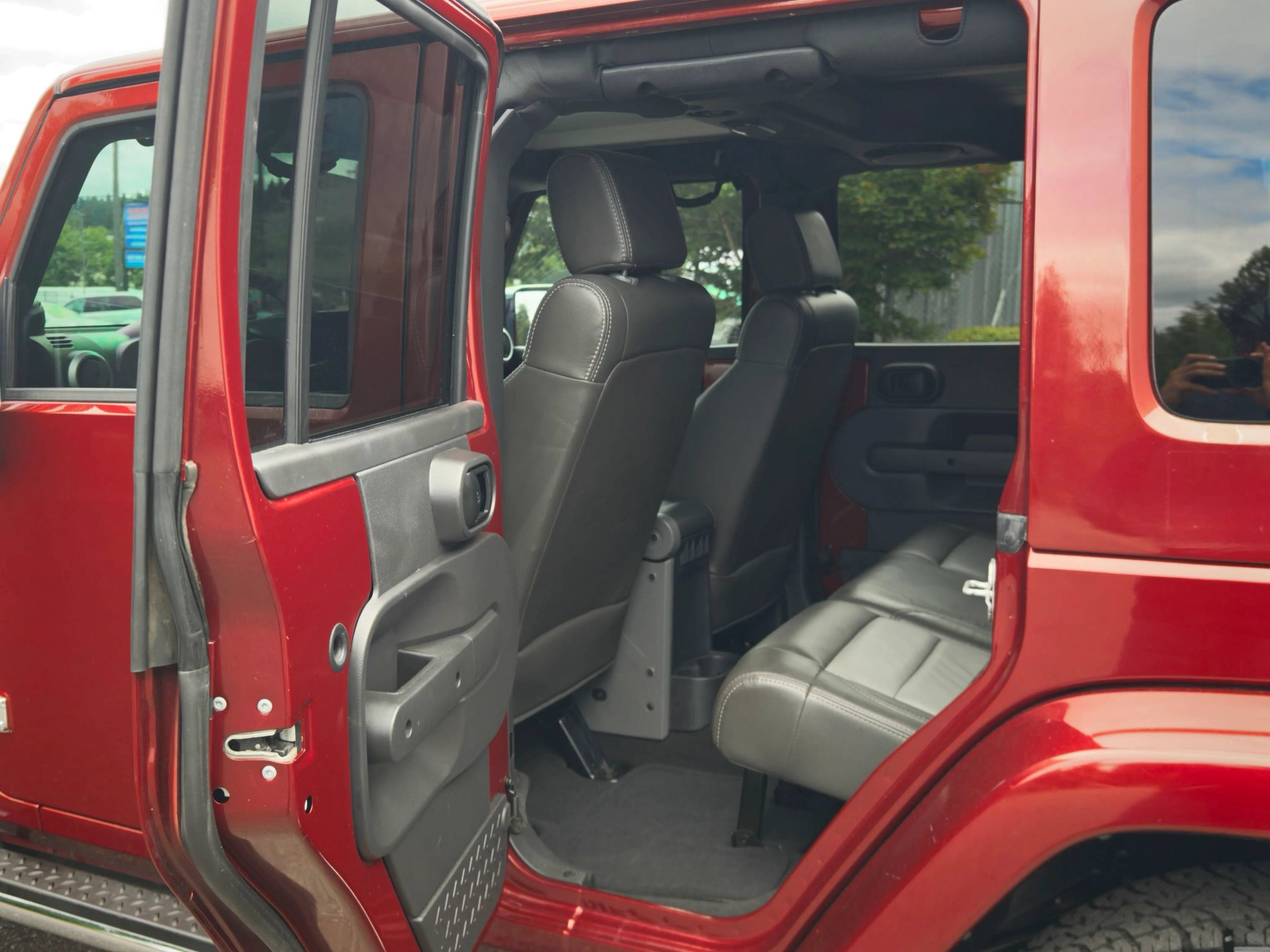 Used 2009 Jeep Wrangler Unlimited Sahara w/ Trailer Tow Group AWD/4WD image 34