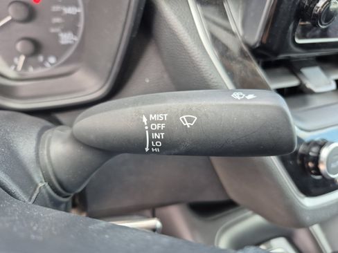 Used 2025 Toyota Corolla LE FWD image 33