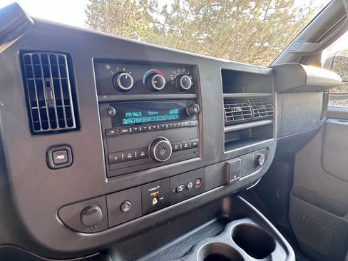Used 2019 Chevrolet Express 2500 w/ Driver Convenience Package image 12