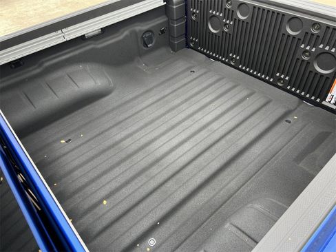 New 2026 Nissan Frontier PRO-4X w/ Pro-4x Convenience Package image 7