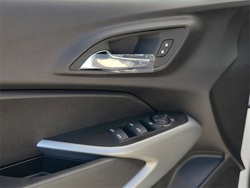 New 2026 Chevrolet Trax RS image 14