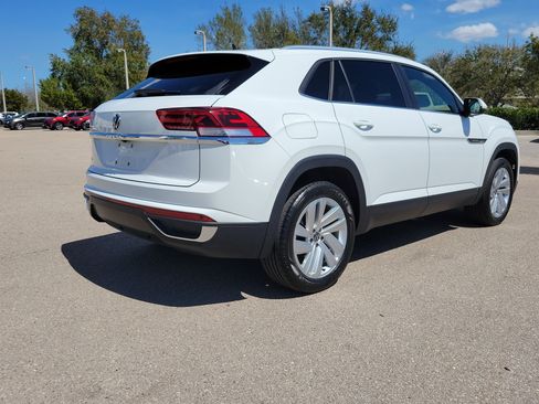 Used 2023 Volkswagen Atlas Cross Sport SE image 6