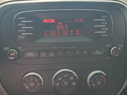 Used 2015 Kia Soul image 32