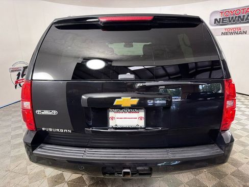 Used 2014 Chevrolet Suburban LT AWD/4WD image 5